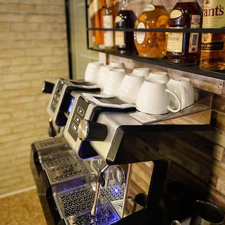 Aura Boutique Hotel Batum Dış mekan fotoğraf