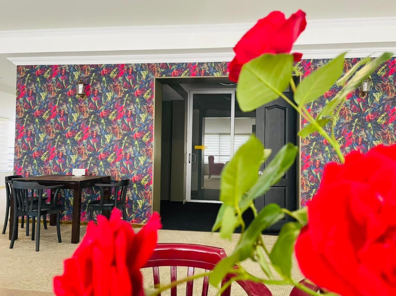 Aura Boutique Hotel Batum Dış mekan fotoğraf