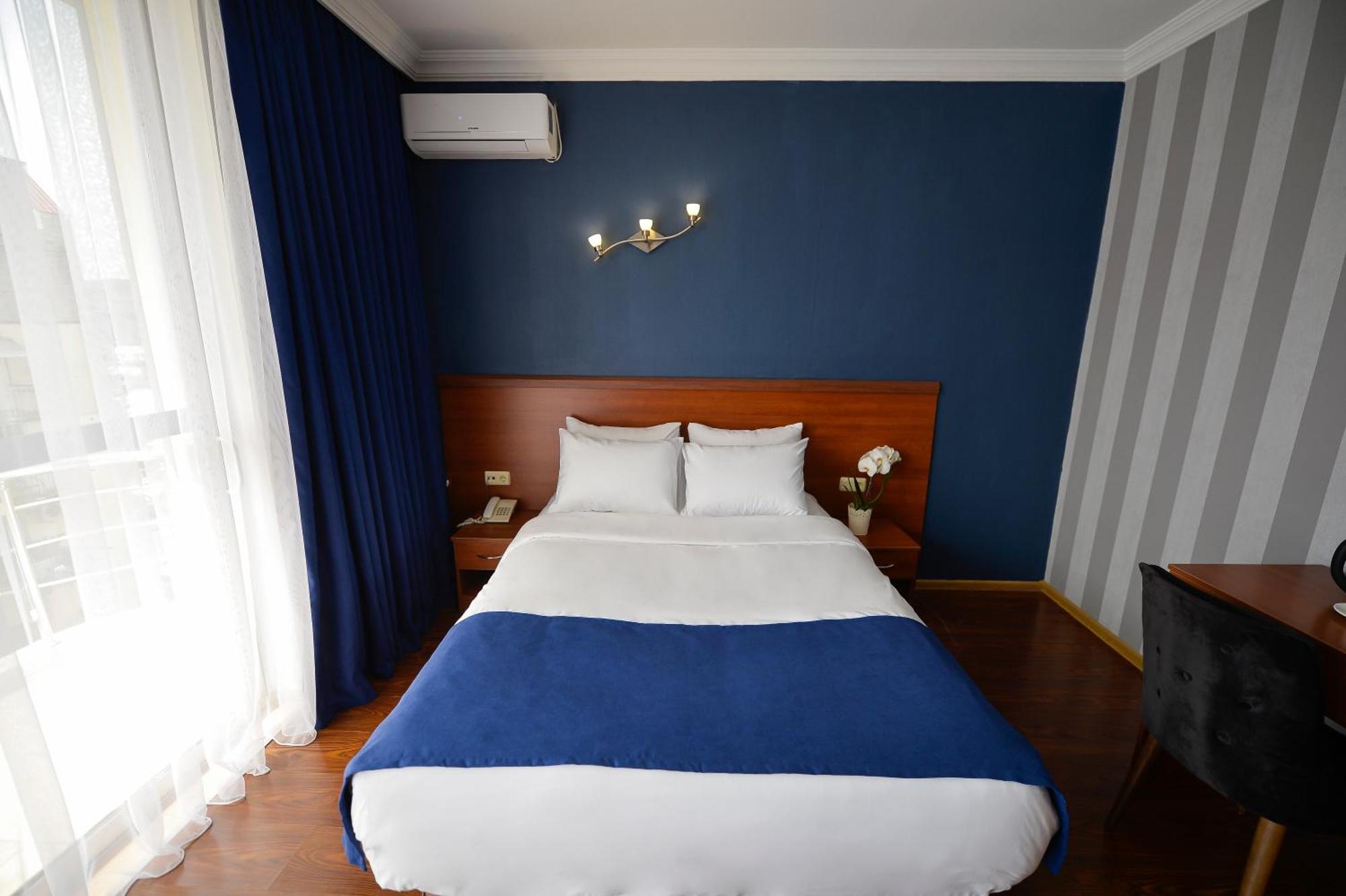 Aura Boutique Hotel Batum Dış mekan fotoğraf