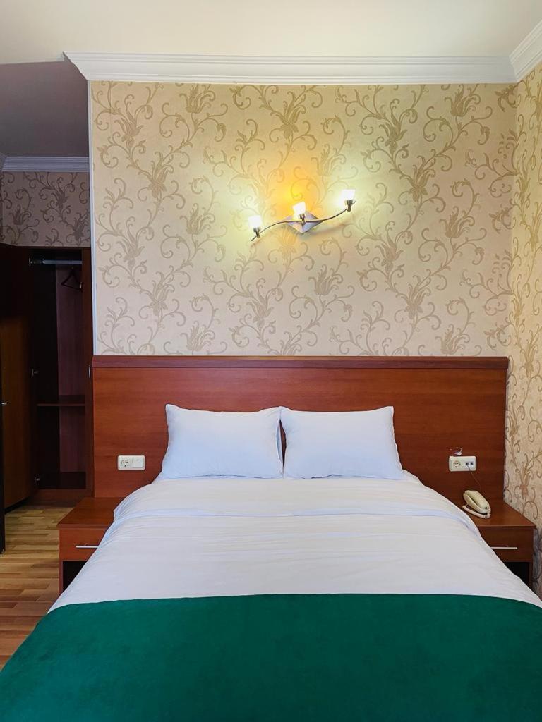 Aura Boutique Hotel Batum Oda fotoğraf